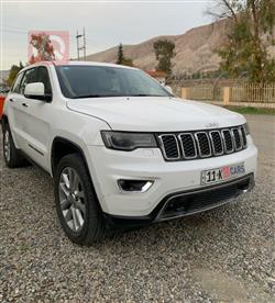 جیپ گراند شیرۆکی